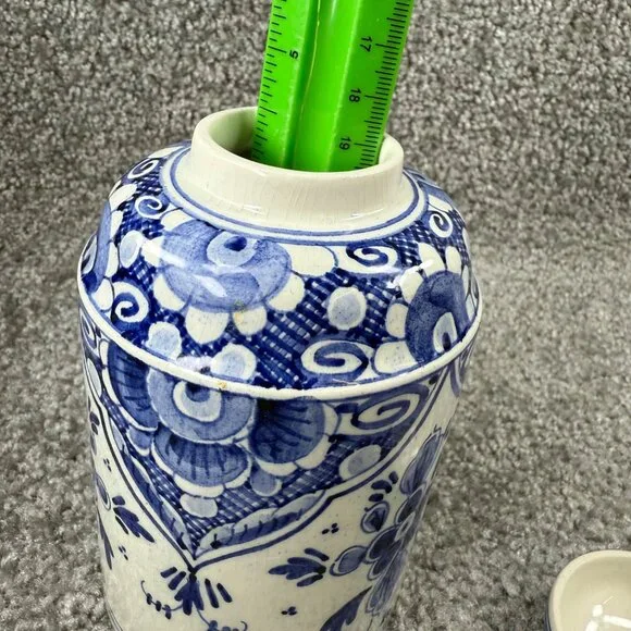 Ginger Jar Blue White Delft DP Pottery 13 B.W. Hand Painted Floral Vase with Lid - Picture 6 of 16